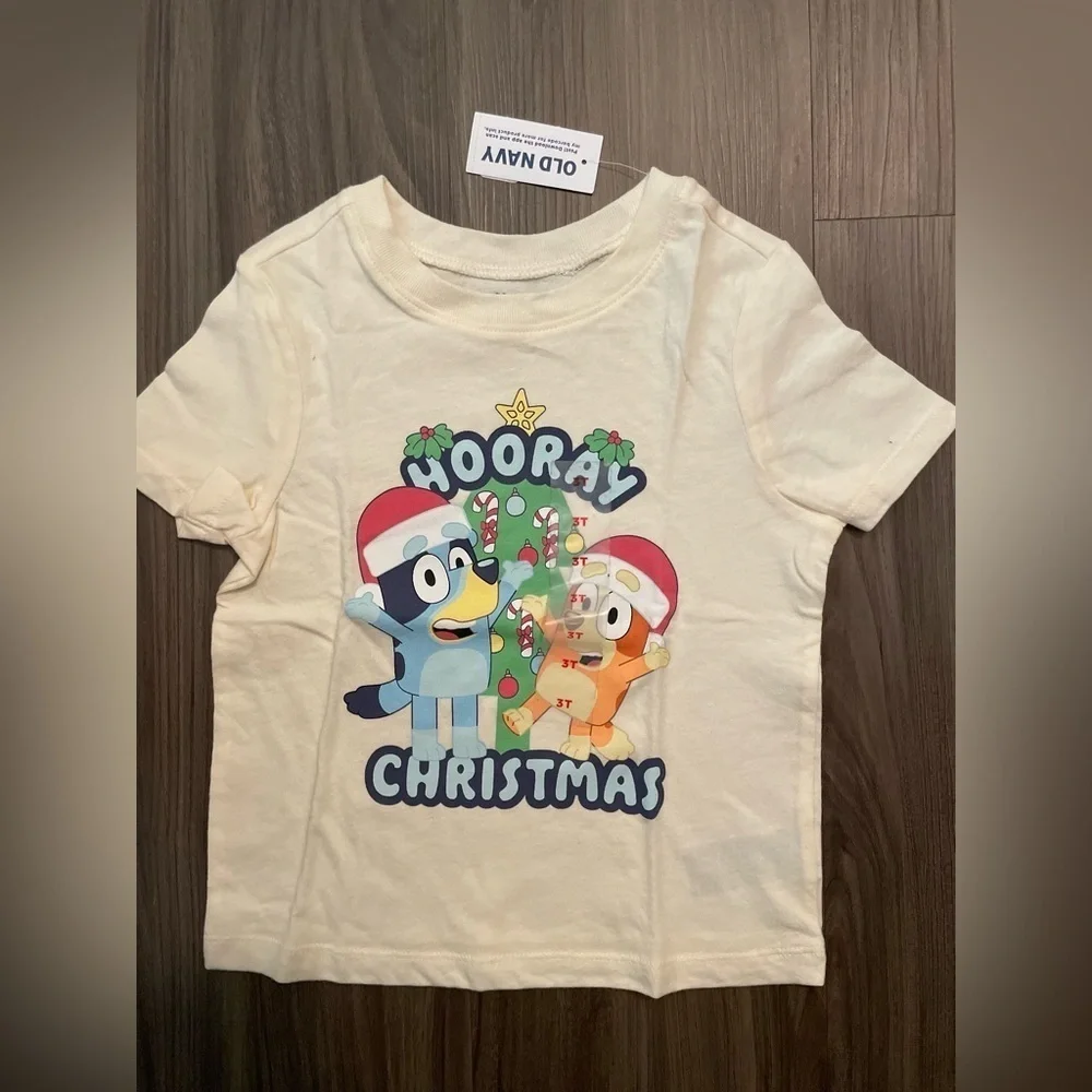Old Navy Kids Cream and Red Bluey Short Sleeve Holiday Tee size 3T-NWT